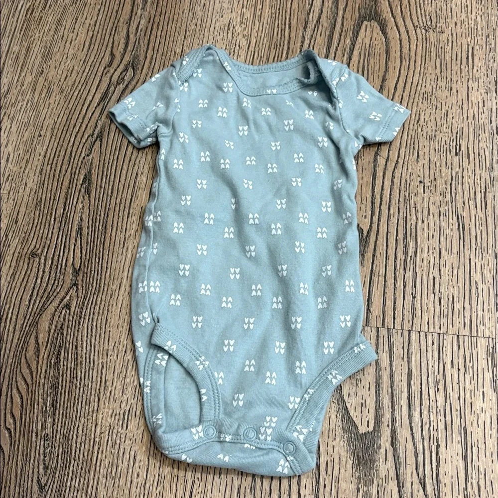 Baby boy clothes bundle size 6 months